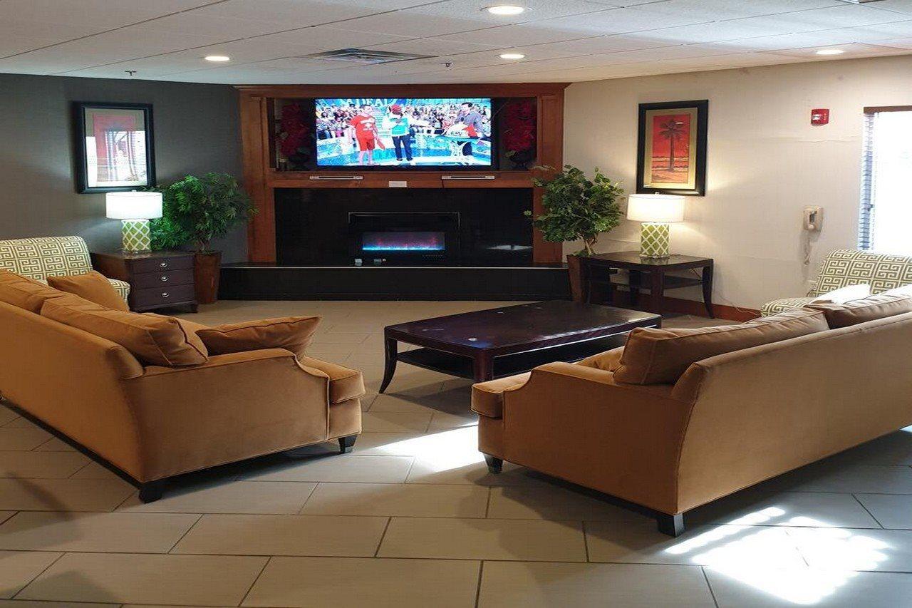 Hawthorn Extended Stay By Wyndham Kingsland Hotel