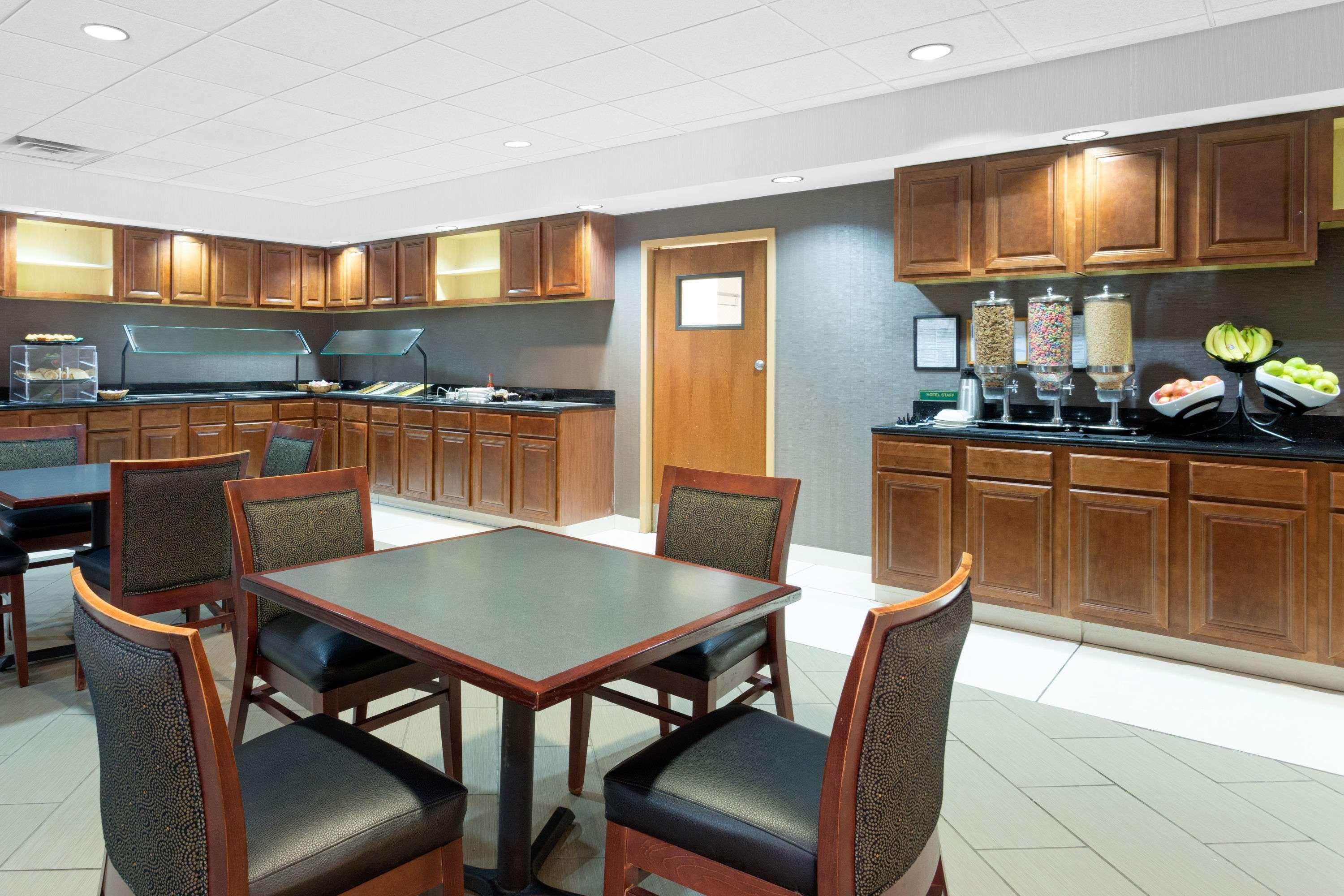 Hawthorn Extended Stay By Wyndham Kingsland