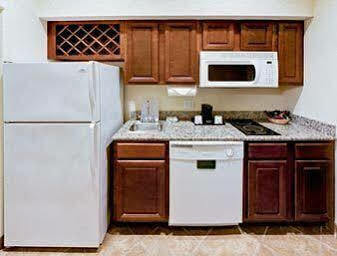 Hawthorn Extended Stay By Wyndham Kingsland Hotel 3*