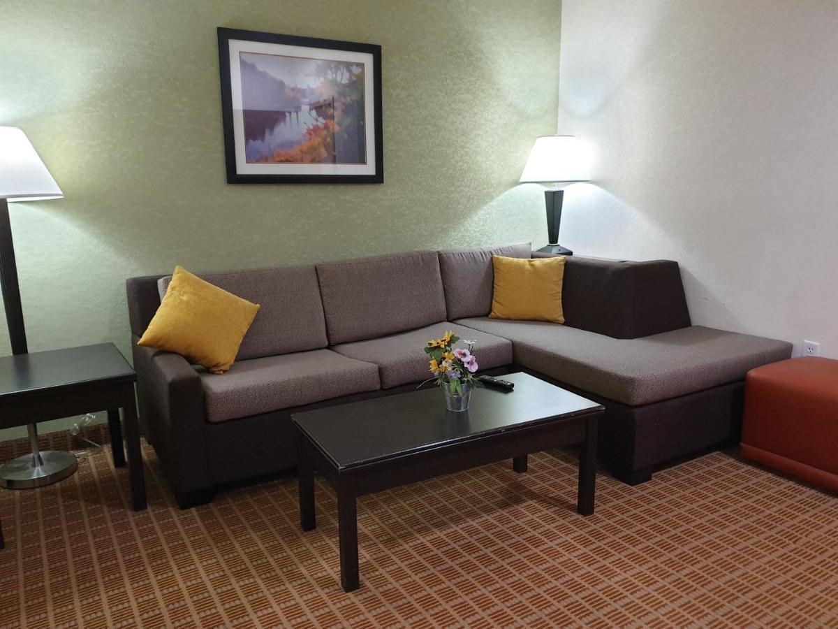 Hawthorn Extended Stay By Wyndham Kingsland Hotel Kingsland